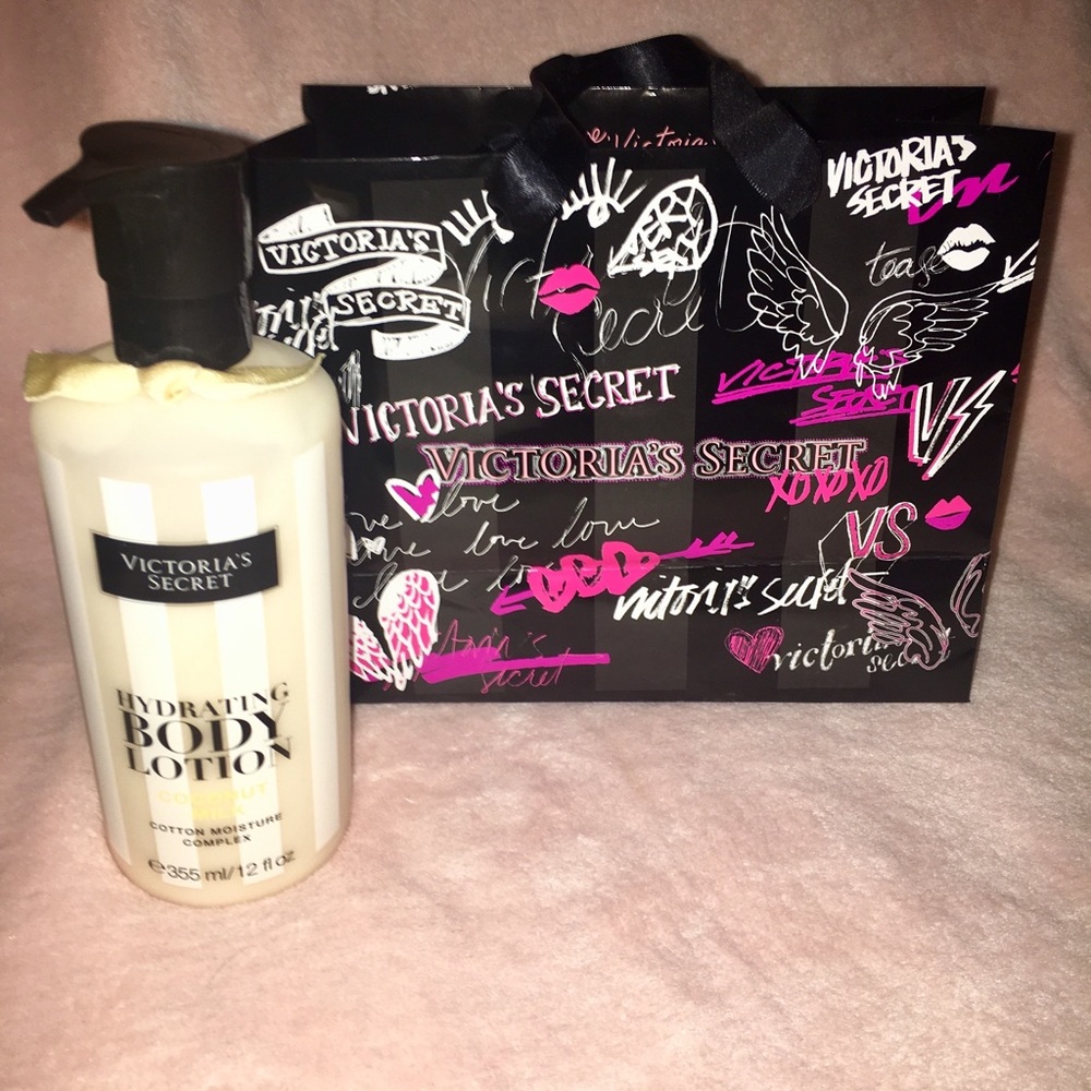 Victoria's Secret Coconut Milk Hydrating Lotion